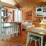 Letniskowy Na Kaszubach Lub Z Kominkiem Lodge *
