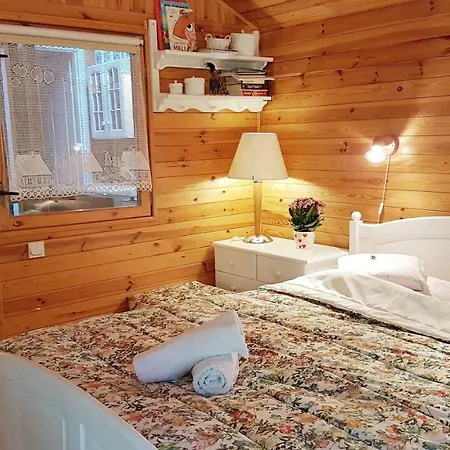 Letniskowy Na Kaszubach Lub Z Kominkiem