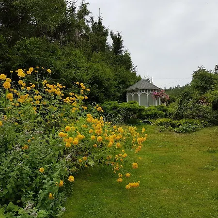 Letniskowy Na Kaszubach Lub Z Kominkiem Lodge *