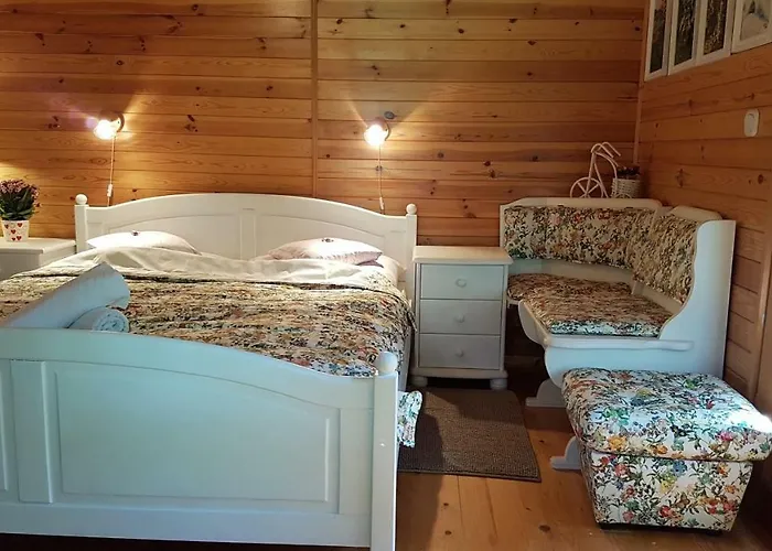 Letniskowy Na Kaszubach Lub Z Kominkiem Alojamento de Turismo Selvagem *