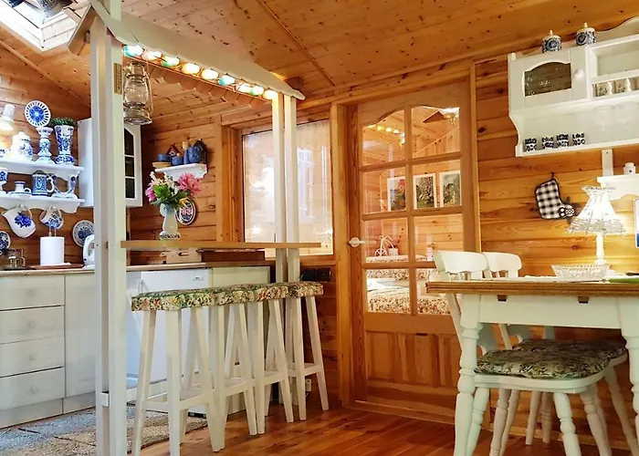 Letniskowy Na Kaszubach Lub Z Kominkiem