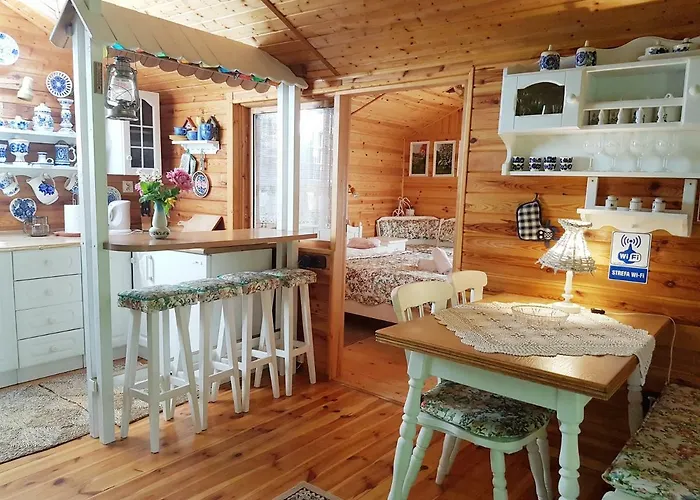 Letniskowy Na Kaszubach Lub Z Kominkiem Alojamento de Turismo Selvagem *