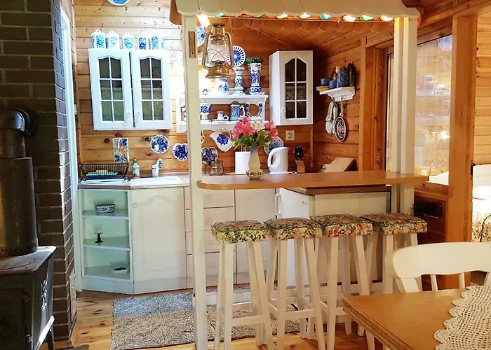 Alojamento de Turismo Selvagem Letniskowy Na Kaszubach Lub Z Kominkiem